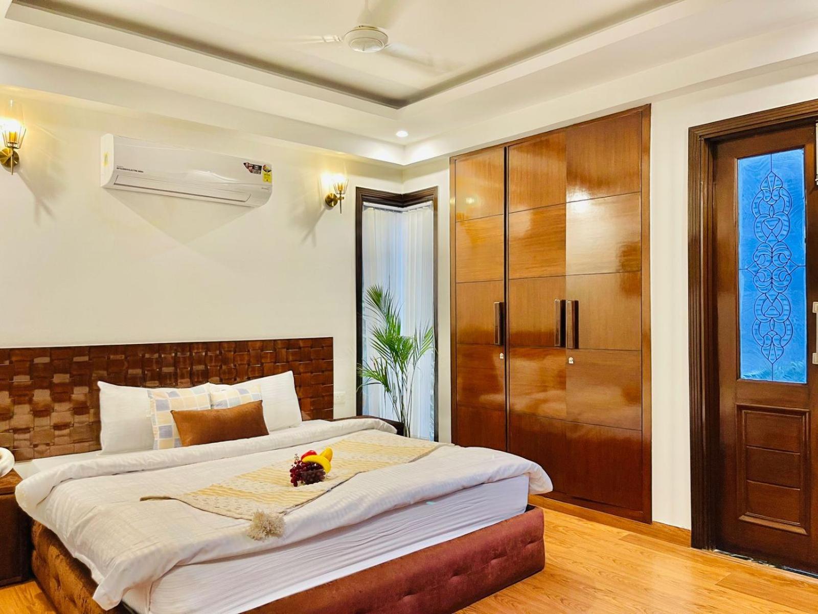 Apartment Bedchambers Serviced Apartments, South Extension New Delhi
