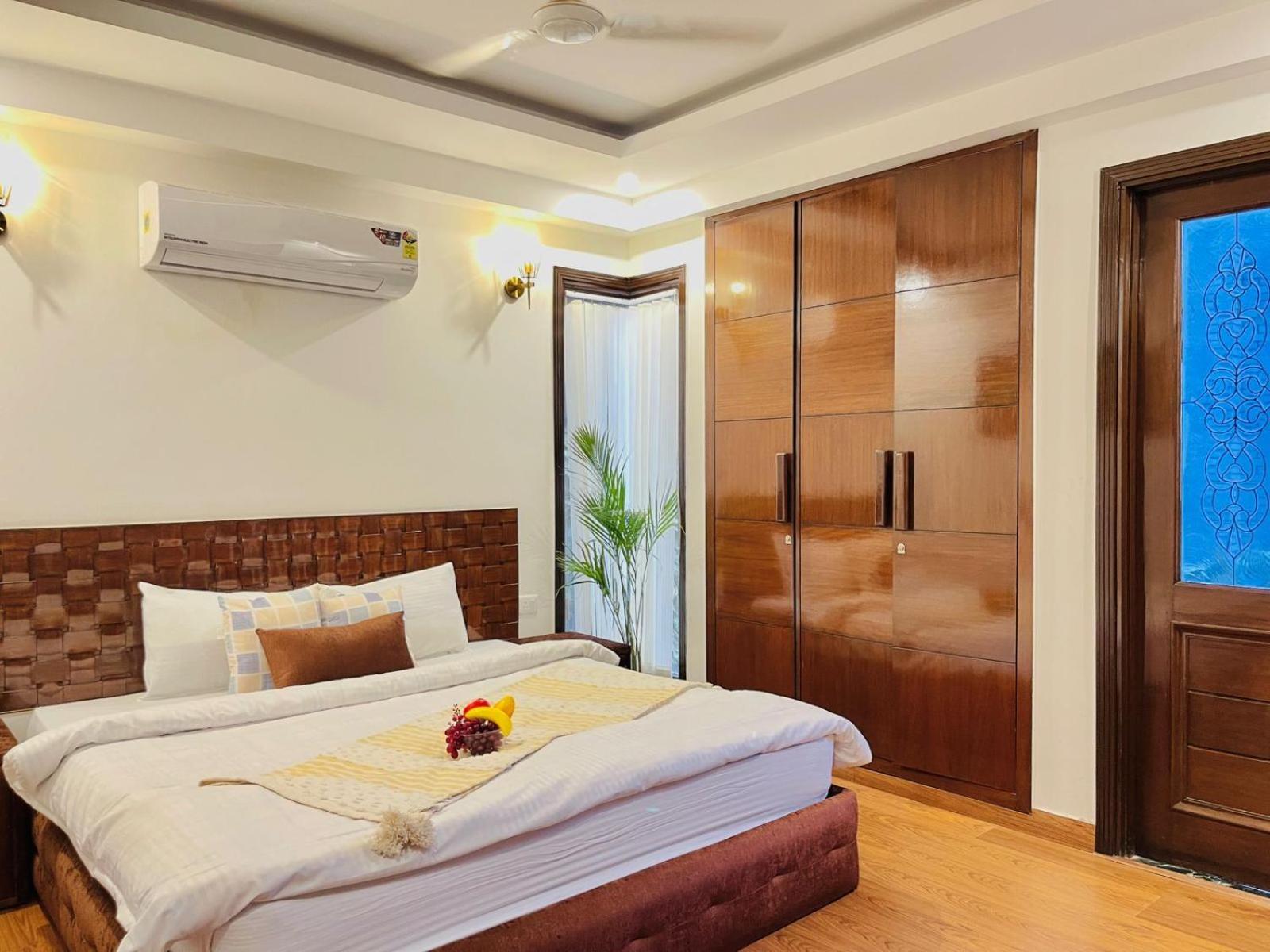 Bedchambers Serviced Apartments, South Extension Apartment New Delhi